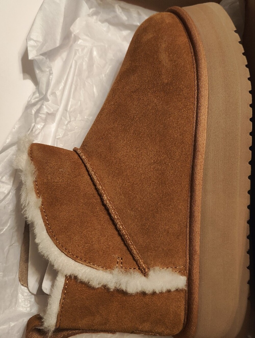NEW - Koolaburra By UGG Chestnut Suede Shearling-Lined Platform Mule - Size 8